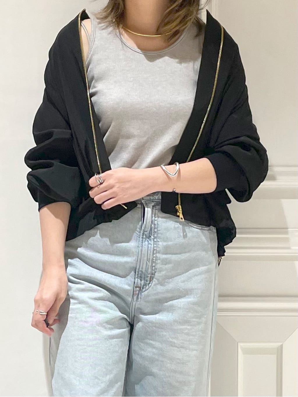 makiさんの「DRESSTERIOR｜◆ERICKA NICOLAS BEGAY（エリッカ ニコラス ビゲイ）【別注】ゴールドチョーカー」を使ったコーディネート