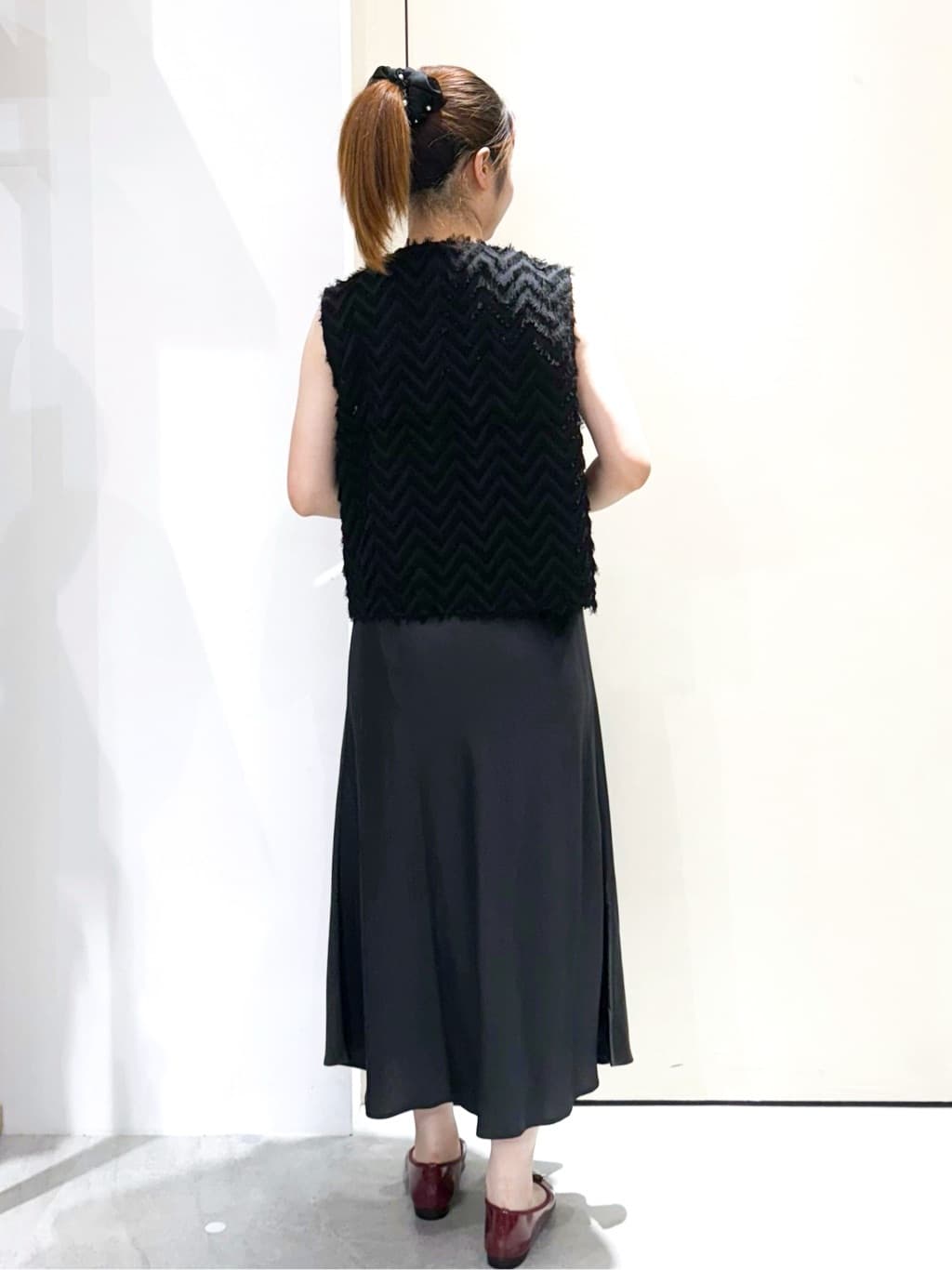 sayaさんの「OPAQUE.CLIP｜フリンジジャカードベスト【洗濯機洗い可】」を使ったコーディネート