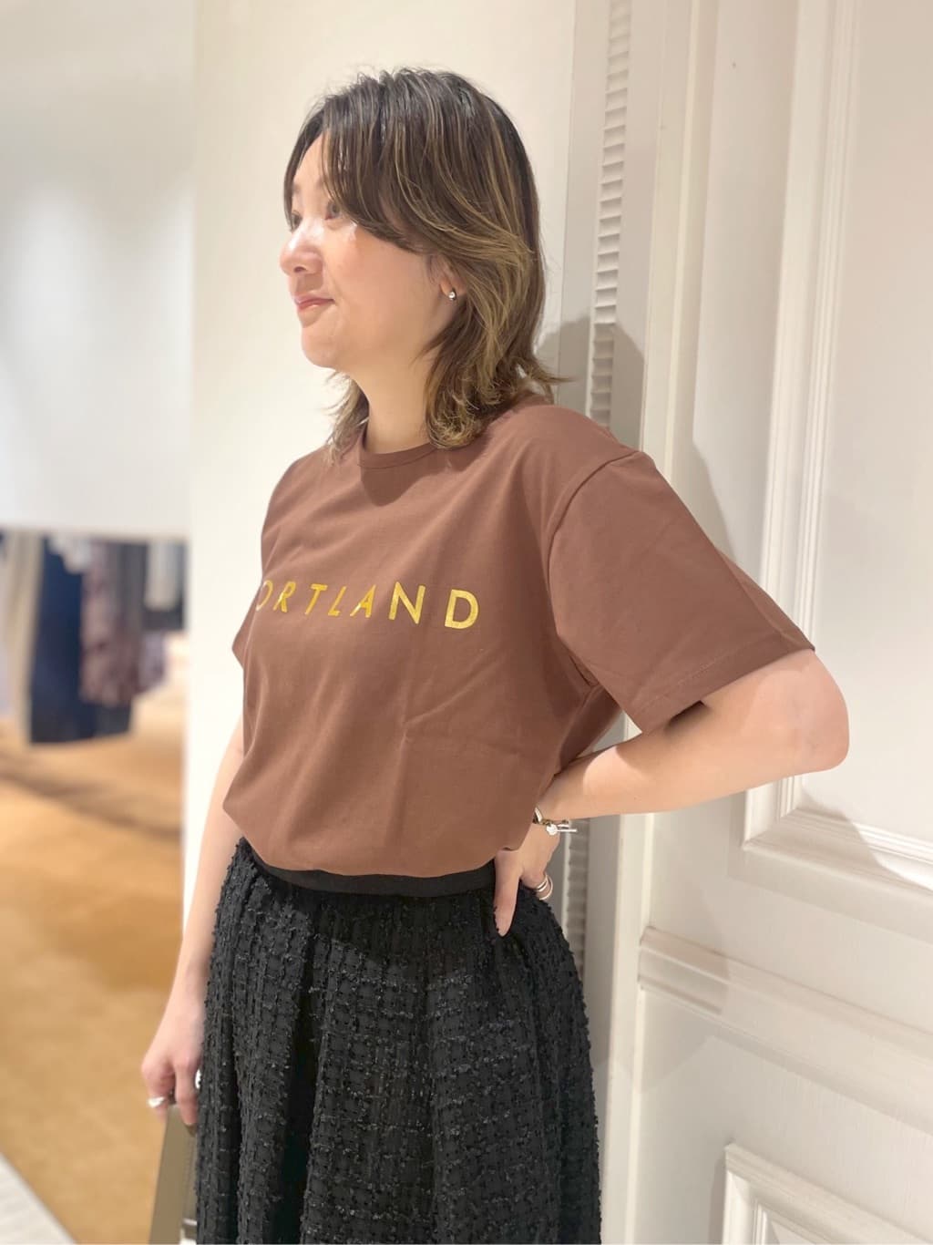 makiさんの「DRESSTERIOR｜◆20／1シルケット風天竺Tシャツ」を使ったコーディネート