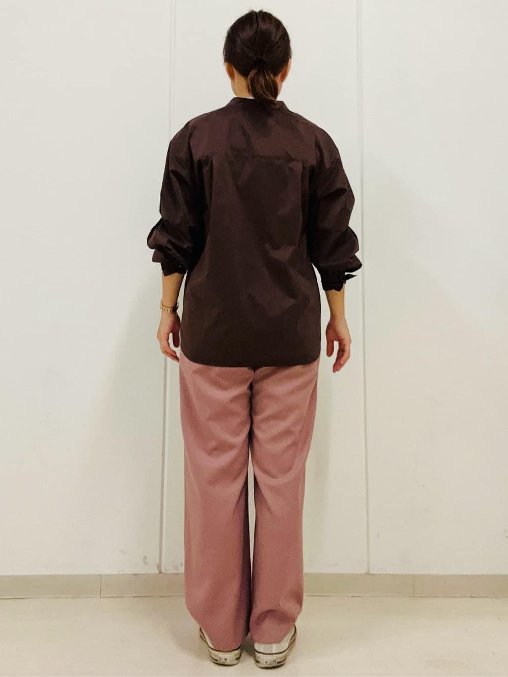 haseさんの「Reflect｜【さらっと一枚で決まる／重ね着にもおすすめ◎】タックスリーブシャツブラウス」を使ったコーディネート