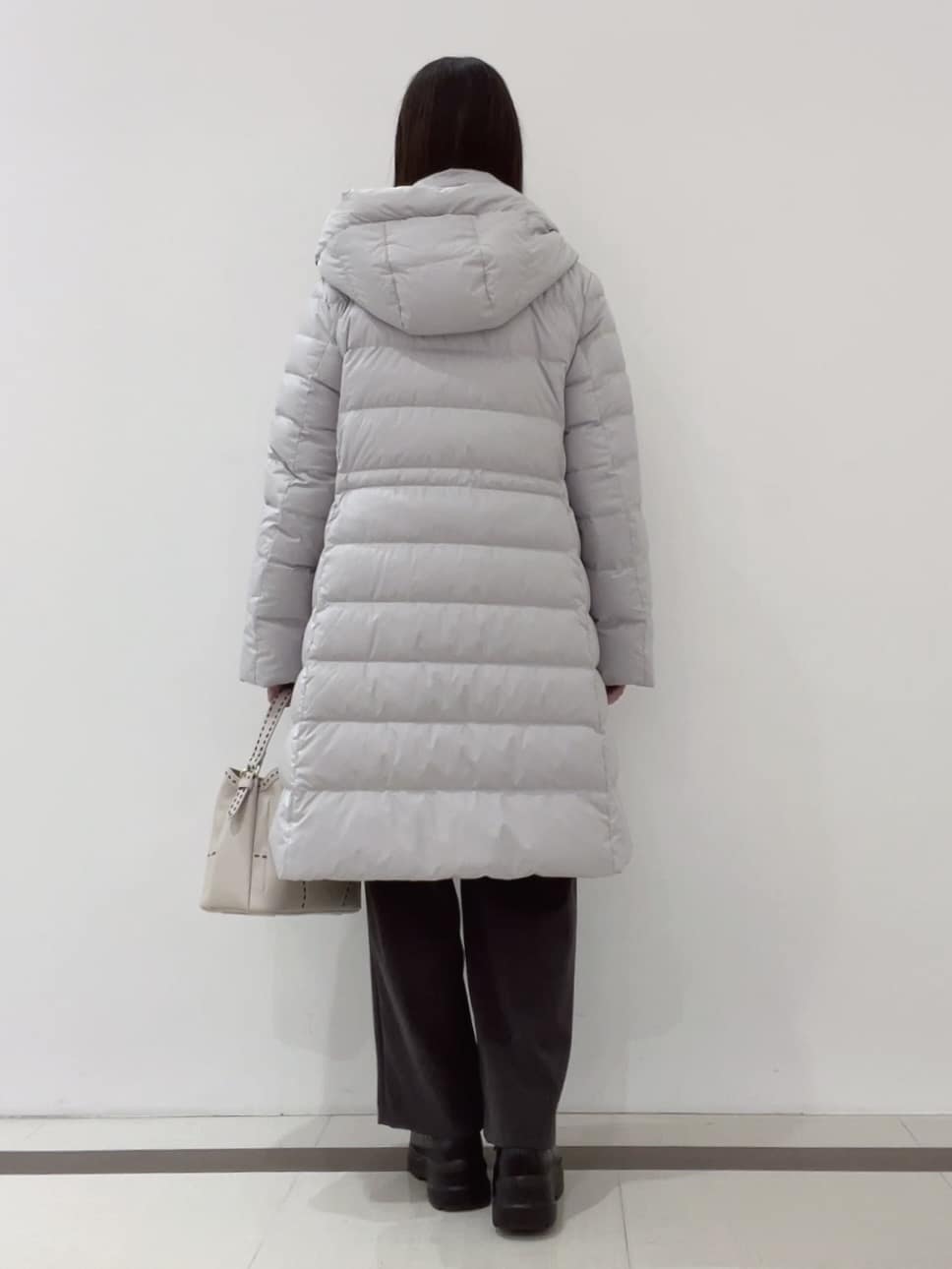 yukaさんの「Reflect｜【一枚で着映え◎／ゆったり着られるワンサイズ】スパンコール&times;ラメニット」を使ったコーディネート