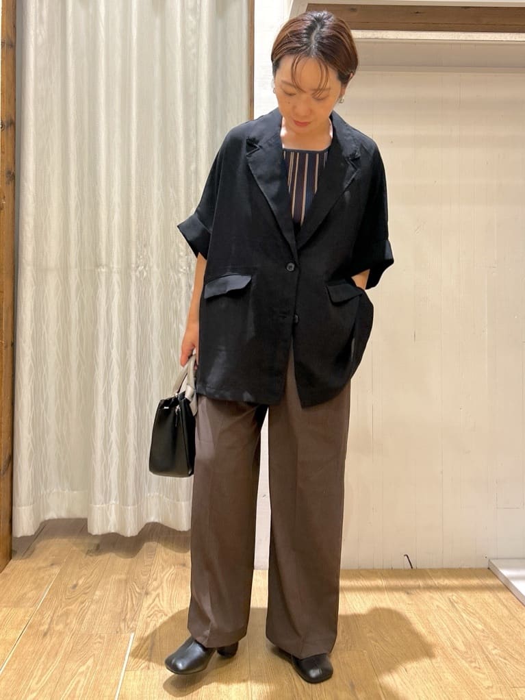 ga_riさんの「THE SHOP TK｜ドルマン半袖ジャケット【洗える】」を使ったコーディネート