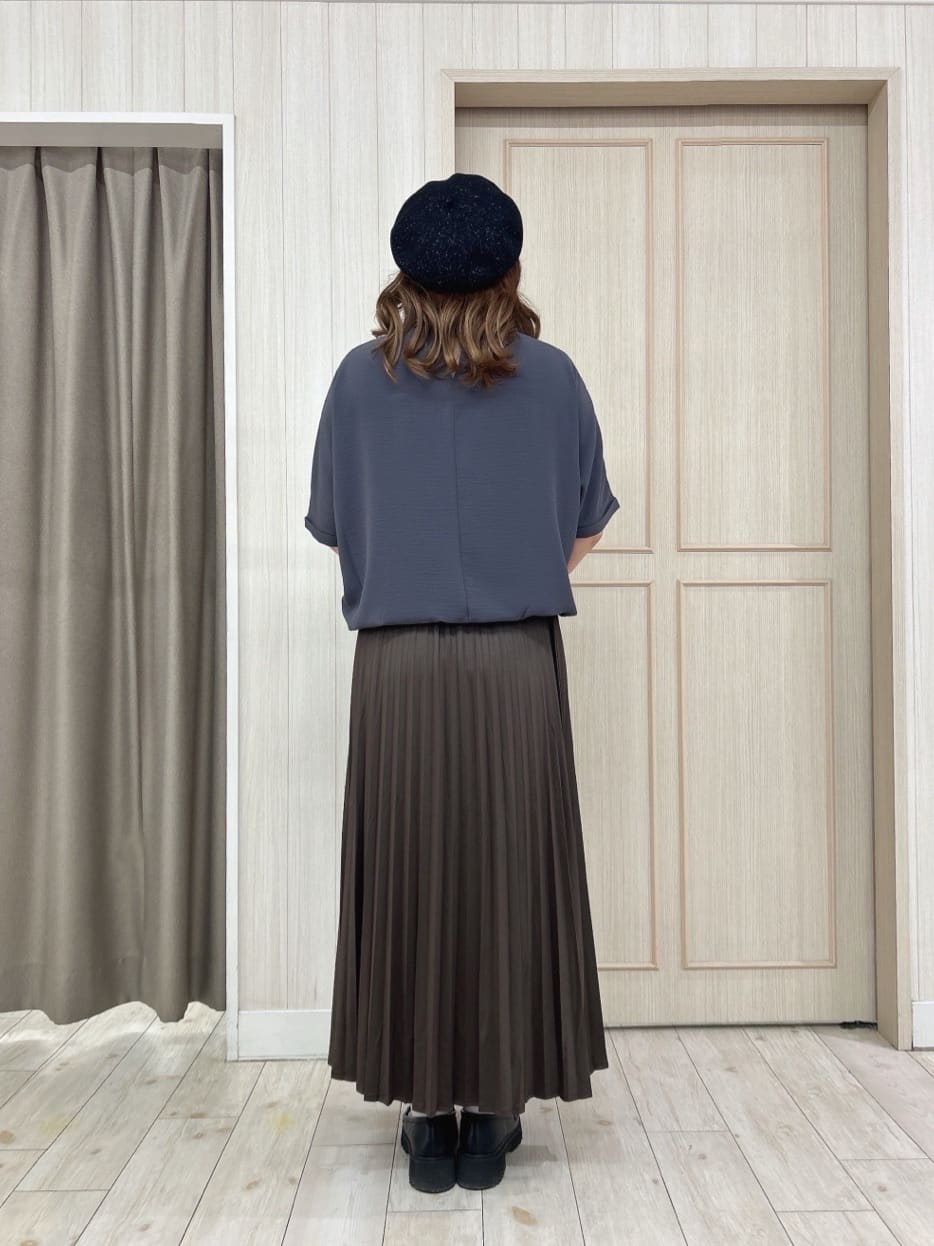 akiさんの「SHOO･LA･RUE｜【洗濯後しわになりにくい】さらっとタッチの 5分袖ドルマンブラウス」を使ったコーディネート