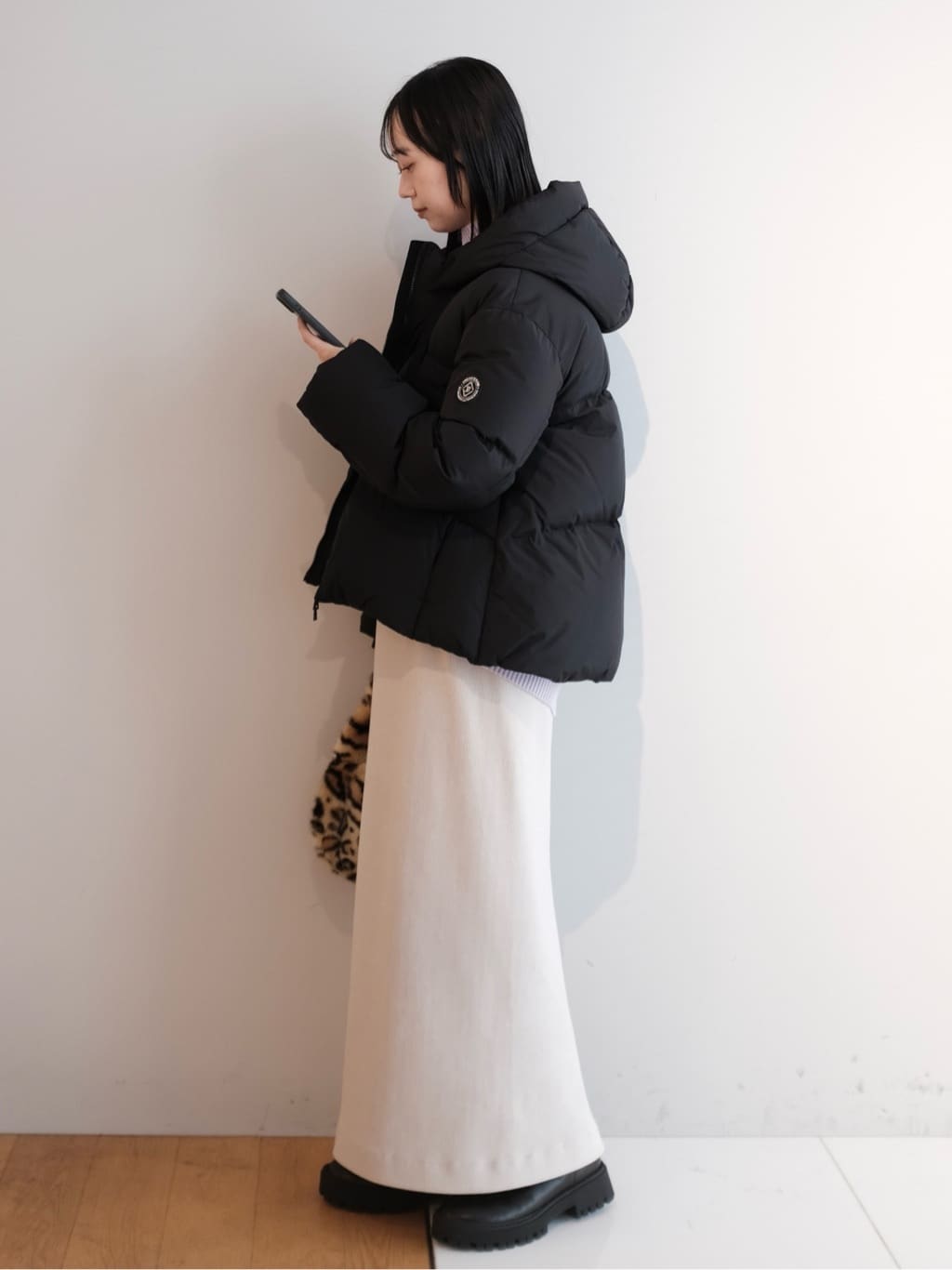Kishimotoさんの「DRESSTERIOR｜コーデュロイジャージタイトスカート」を使ったコーディネート