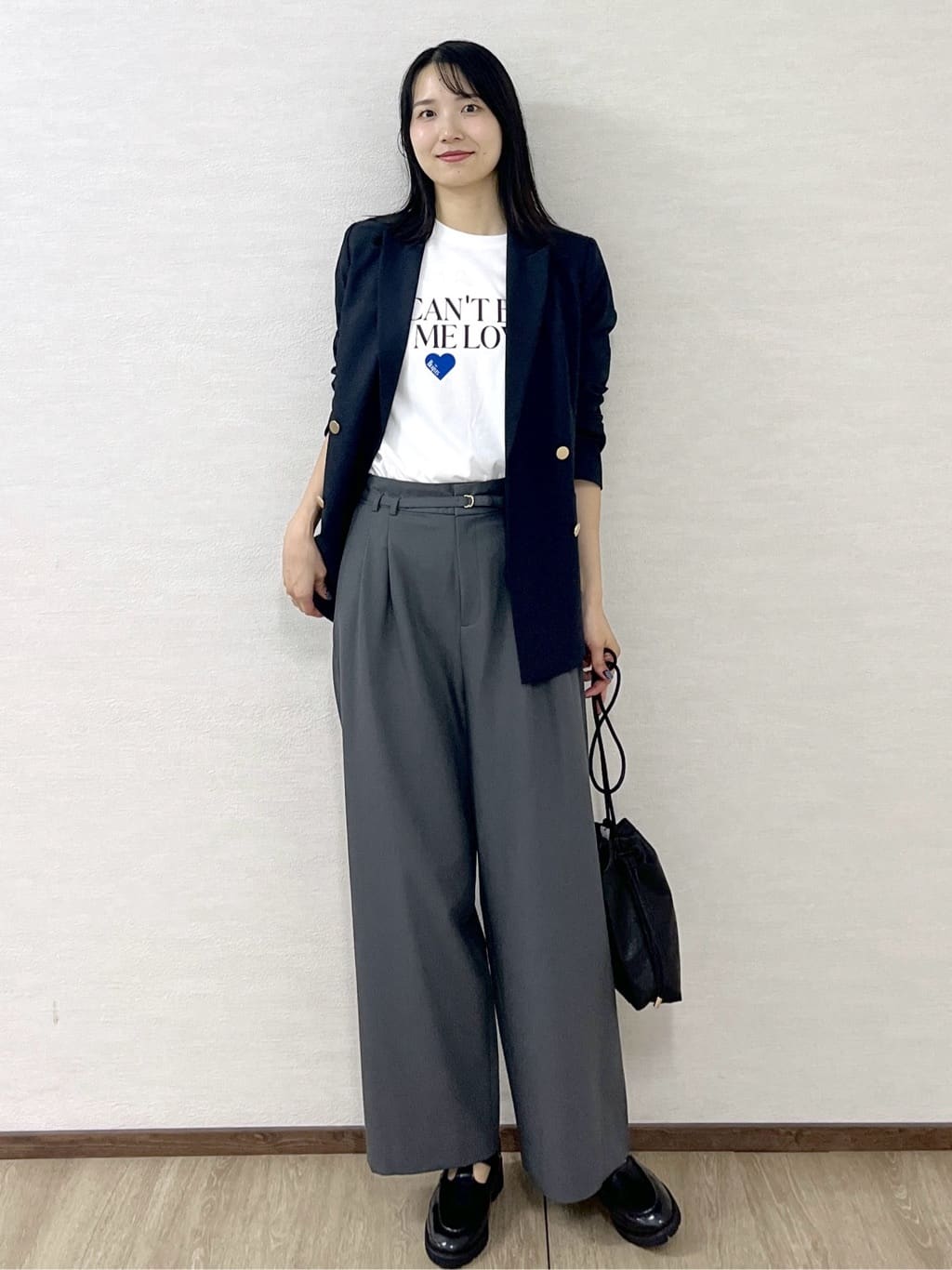 sachikoさんの「OPAQUE.CLIP｜ロックTシャツ別注アソート【GREEN DAY／METALLICA／THE BEATLES】」を使ったコーディネート