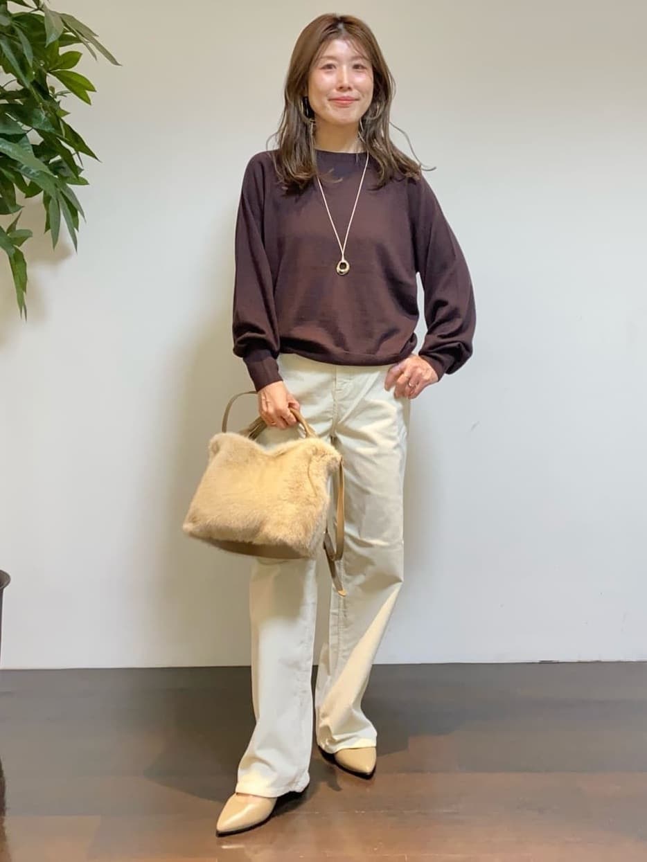 tomoさんの「UNTITLED｜【8色展開／コンパクト丈】レーヨン混 コクーンニット」を使ったコーディネート