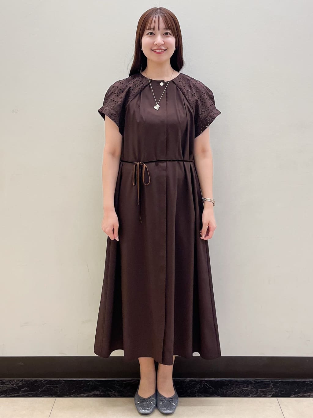 mikikoさんの「Reflect｜カットワークレーススリーブワンピース」を使ったコーディネート