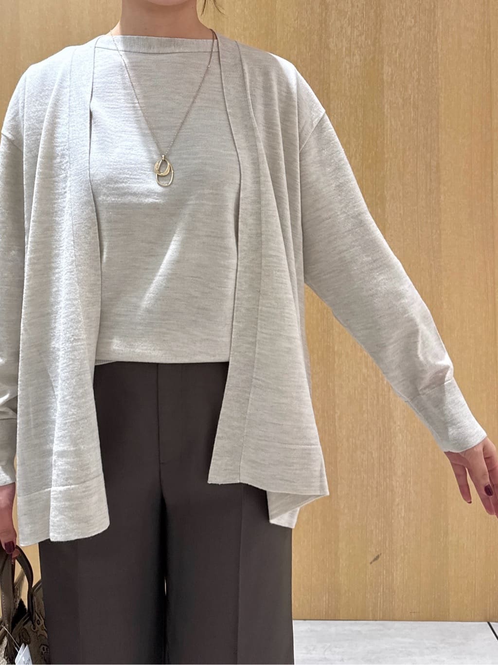 nanaさんの「UNTITLED｜【アンサンブル可/洗える/ボタンなし】シルクウールカシミヤ 着流しカーディガン」を使ったコーディネート