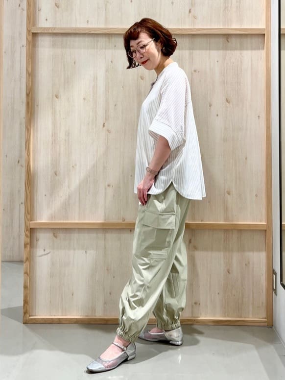 nakoさんの「THE SHOP TK｜カラーロゴ雑材トートバッグ」を使ったコーディネート