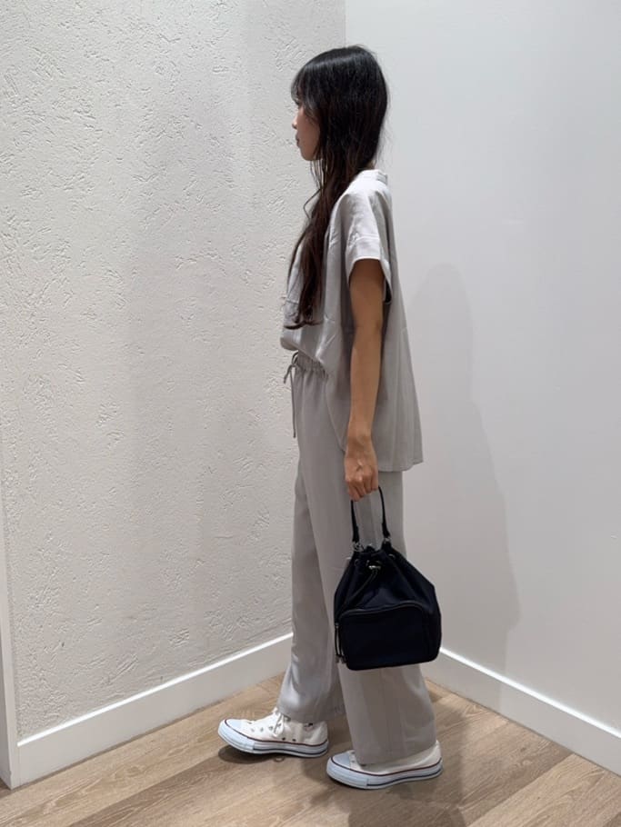 NOZOMIさんの「Dessin｜【2点セット/ウエストゴム/洗える】スキッパ―シャツ＆ストレートパンツセット」を使ったコーディネート