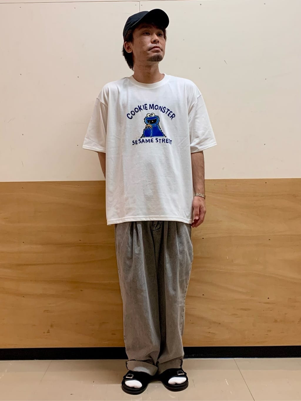 MATUさんの「THE SHOP TK｜セサミストリートTシャツ／親子リンク」を使ったコーディネート