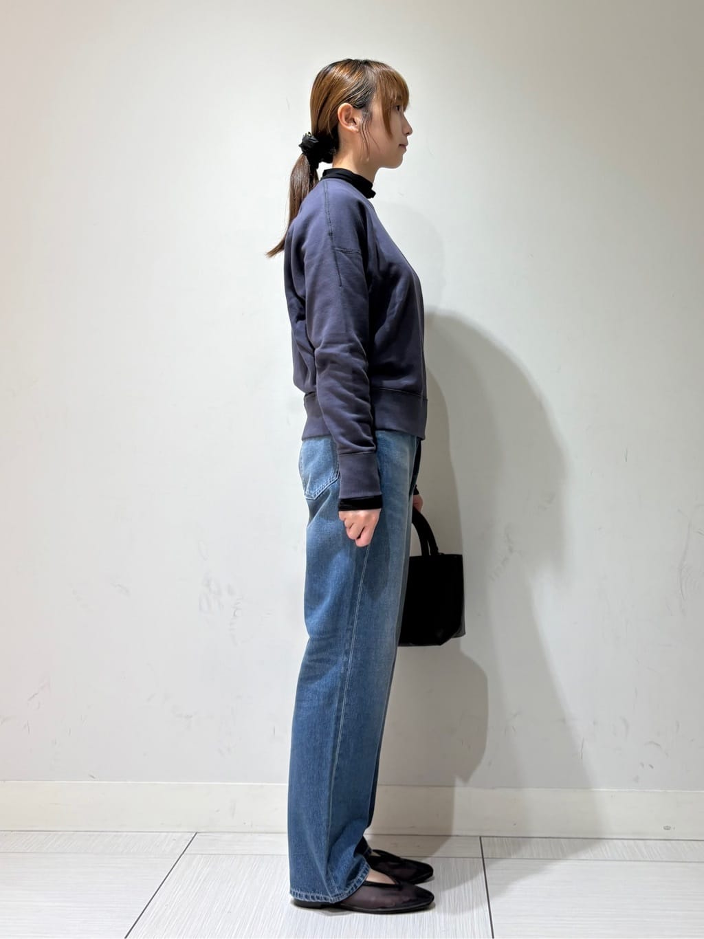 やなぎさんの「DRESSTERIOR｜コットン裏毛プルオーバー」を使ったコーディネート