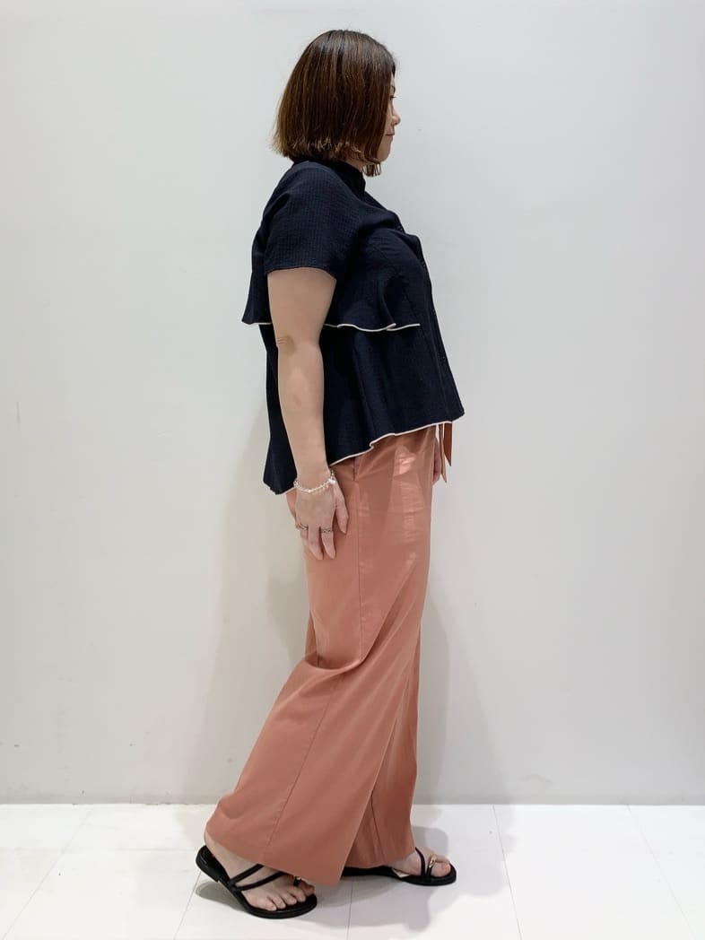 みいちゃんさんの「grove｜◆【晴れの日も雨の日も】撥水イージーワイドパンツ」を使ったコーディネート