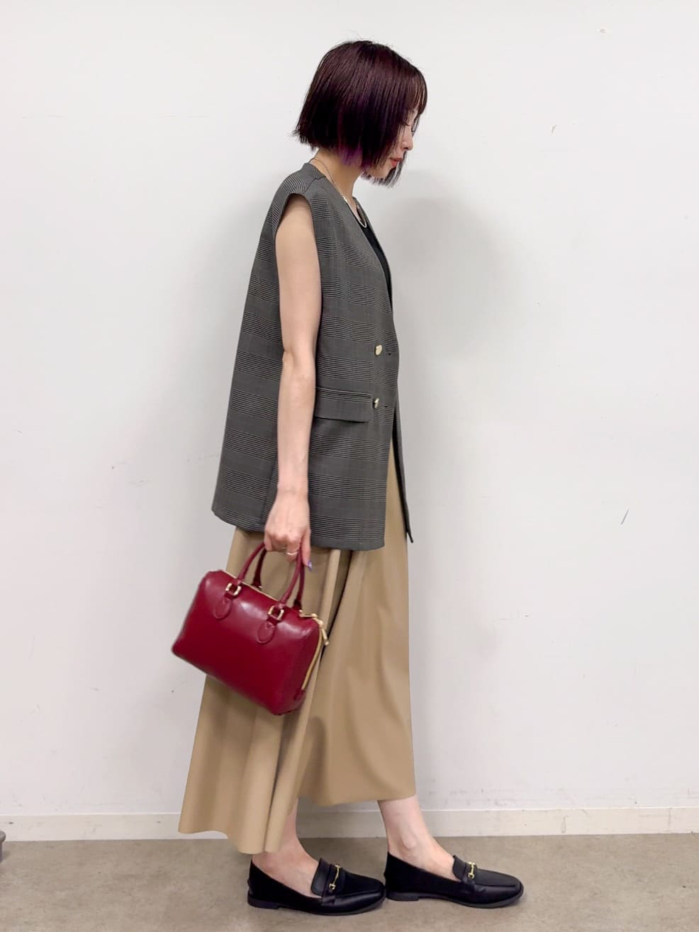 𝐜𝐡𝐢𝐤𝐚さんの「SHOO･LA･RUE｜【S-LL/セットアップ可/洗濯後しわになりにくい】ダブルベスト」を使ったコーディネート