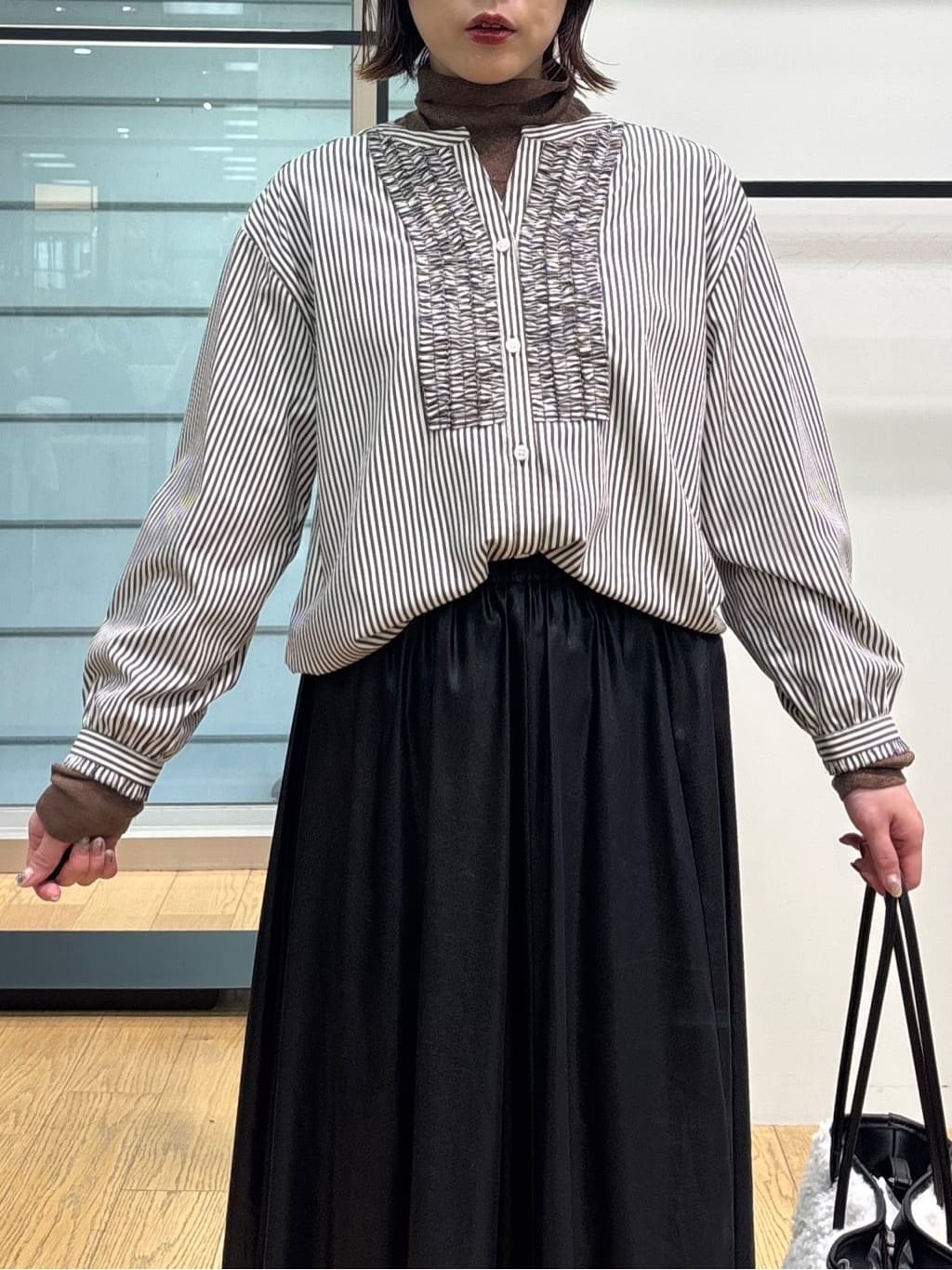 asamiさんの「INDIVI｜【洗える】胸元タックフリル長袖ブラウス」を使ったコーディネート