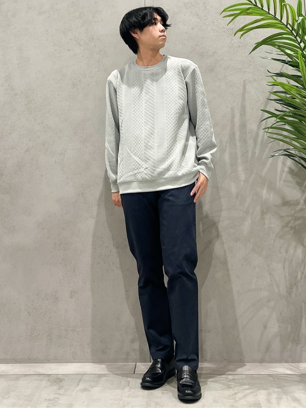 SHI-MAさんの「THE SHOP TK｜【無地に飽きた方へ】ふくれジャカードスウェット　洗濯機OK/6色展開/ユニセックスでおすすめ！」を使ったコーディネート