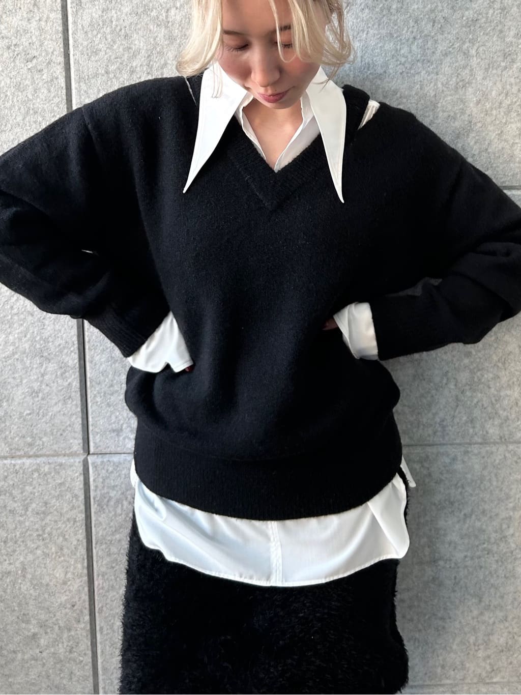 honoka Aさんの「CODE A｜M cloudy over V pullover」を使ったコーディネート