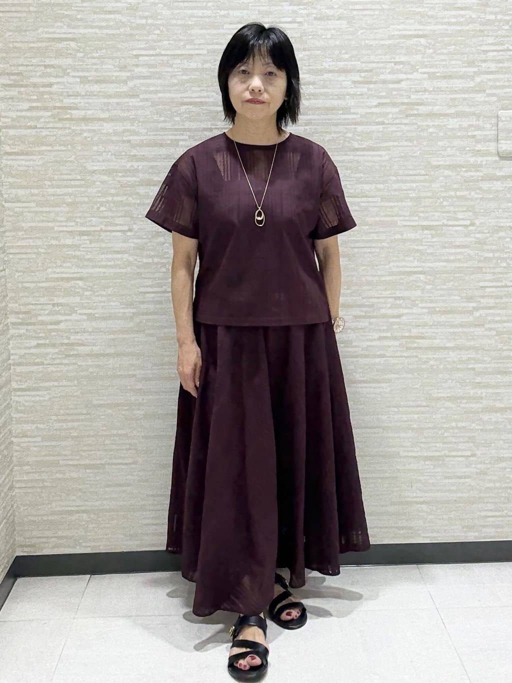 KITAさんの「UNTITLED｜【セットアップ可/エレガント】シアーチェックTブラウス」を使ったコーディネート