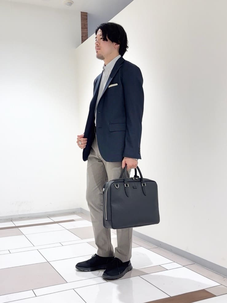 及川さんの「TAKEO KIKUCHI｜【360&deg;ストレッチ／セットアップ対応】None Of Stress ジャケット」を使ったコーディネート