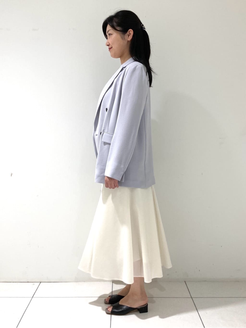 momokoさんの「INDIVI｜【着る日傘／遮熱／UVケア】ダブルジャケット」を使ったコーディネート