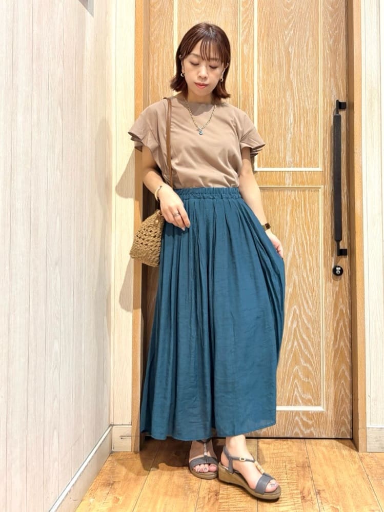 meiさんの「SHOO･LA･RUE｜【汗ジミ防止/ひんやり/UV】フリルスリーブTシャツ」を使ったコーディネート