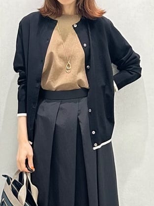Miwaさんの「UNTITLED｜【セットアップ可/はっ水/通勤】リラククール 半袖ブラウス」を使ったコーディネート