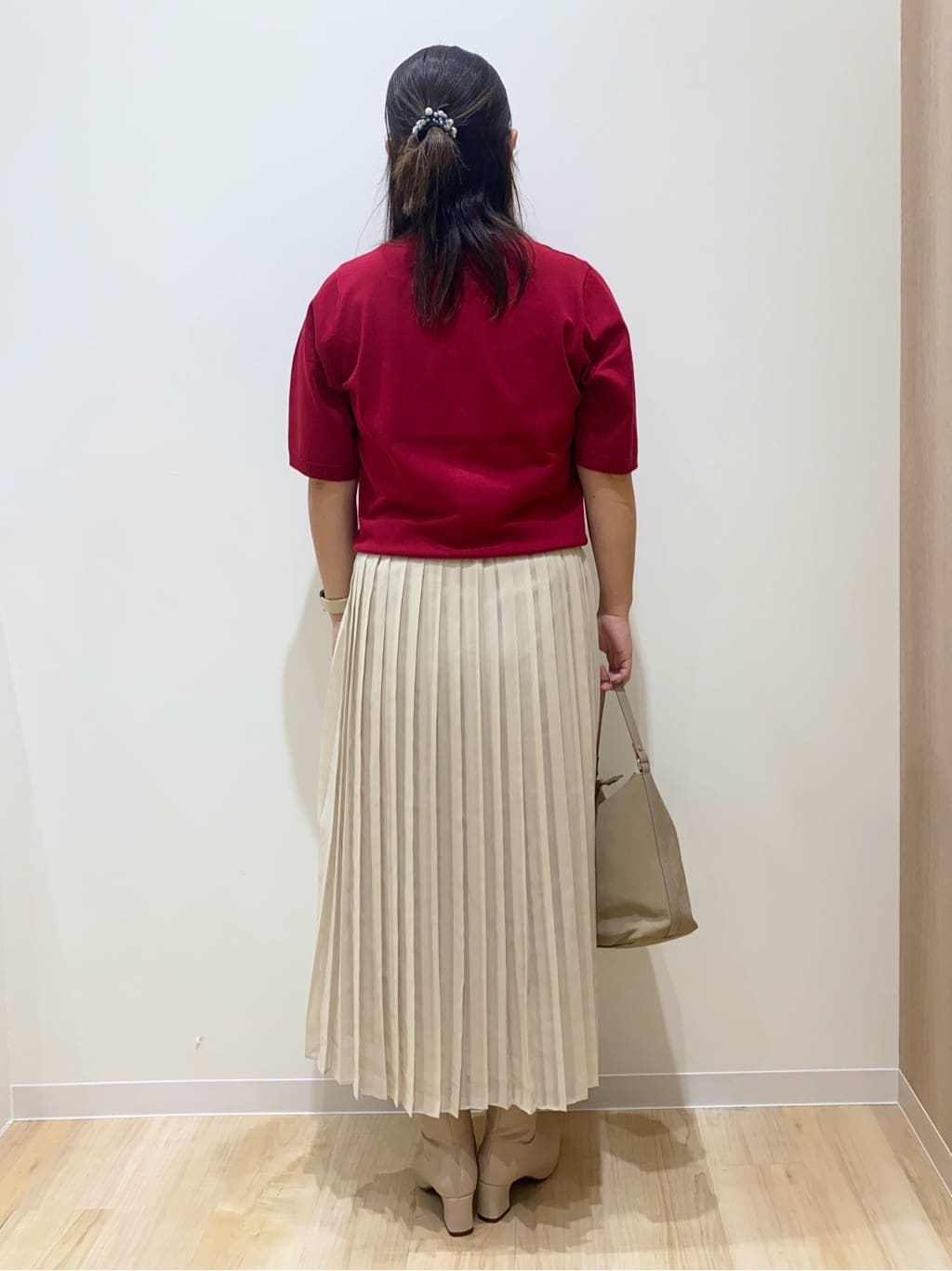 HANAさんの「grove｜【洗える】ひらりとゆれる　上品プリーツスカート」を使ったコーディネート