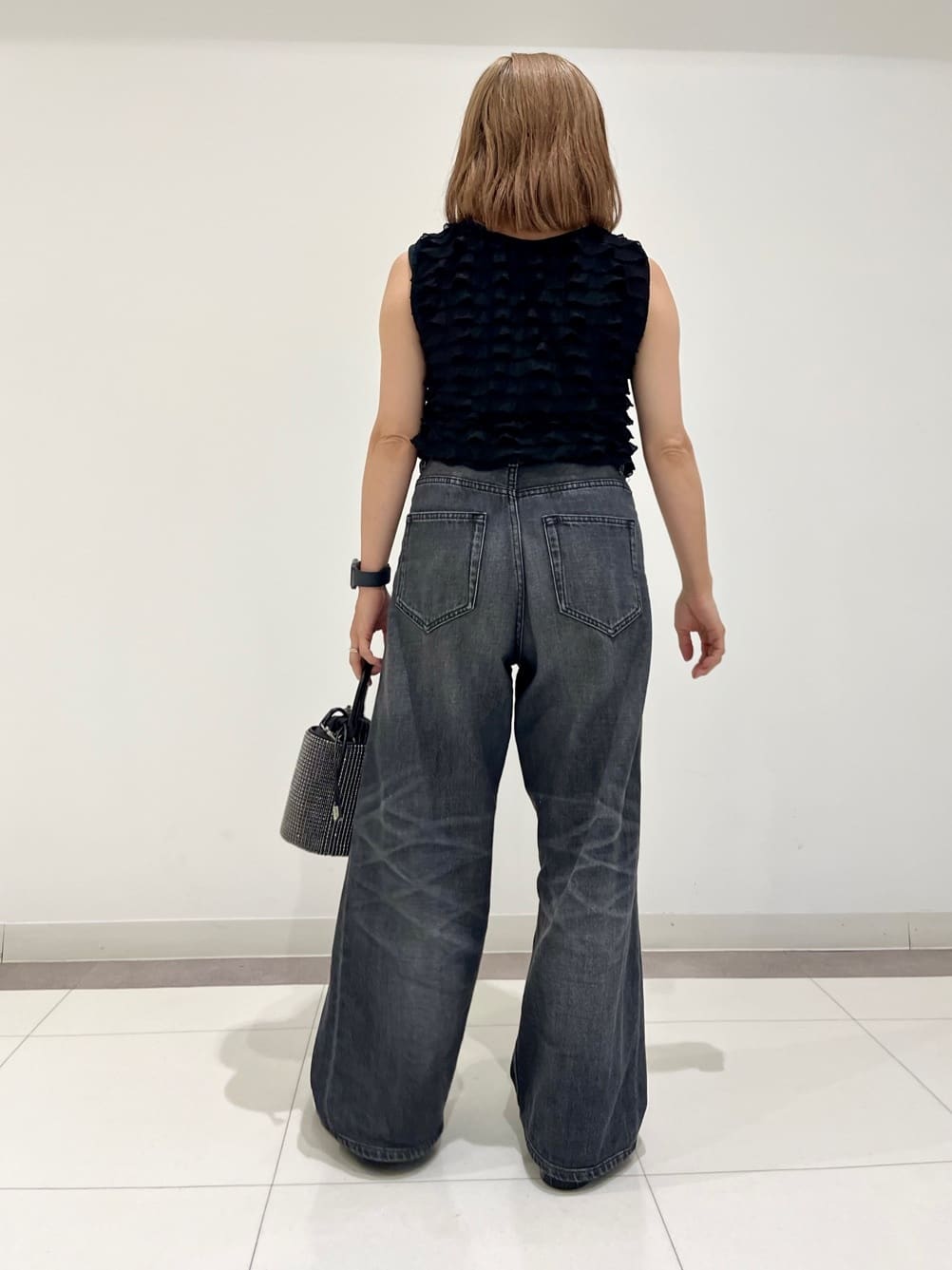 Reecoさんの「DRESSTERIOR｜ヴィンテージ加工ワイドデニムパンツ」を使ったコーディネート