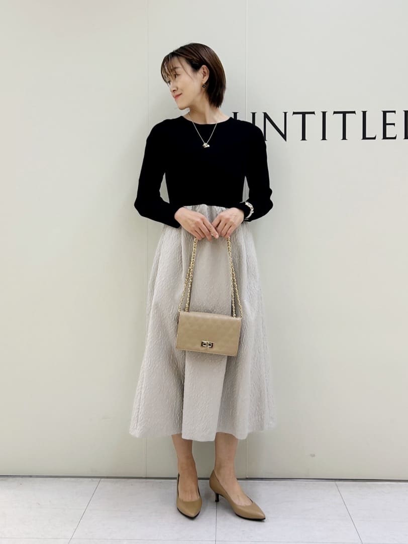 Mikiさんの「UNTITLED｜【大人フェミニン/トレンド】ニット&times;ジャカード ドッキングワンピース」を使ったコーディネート