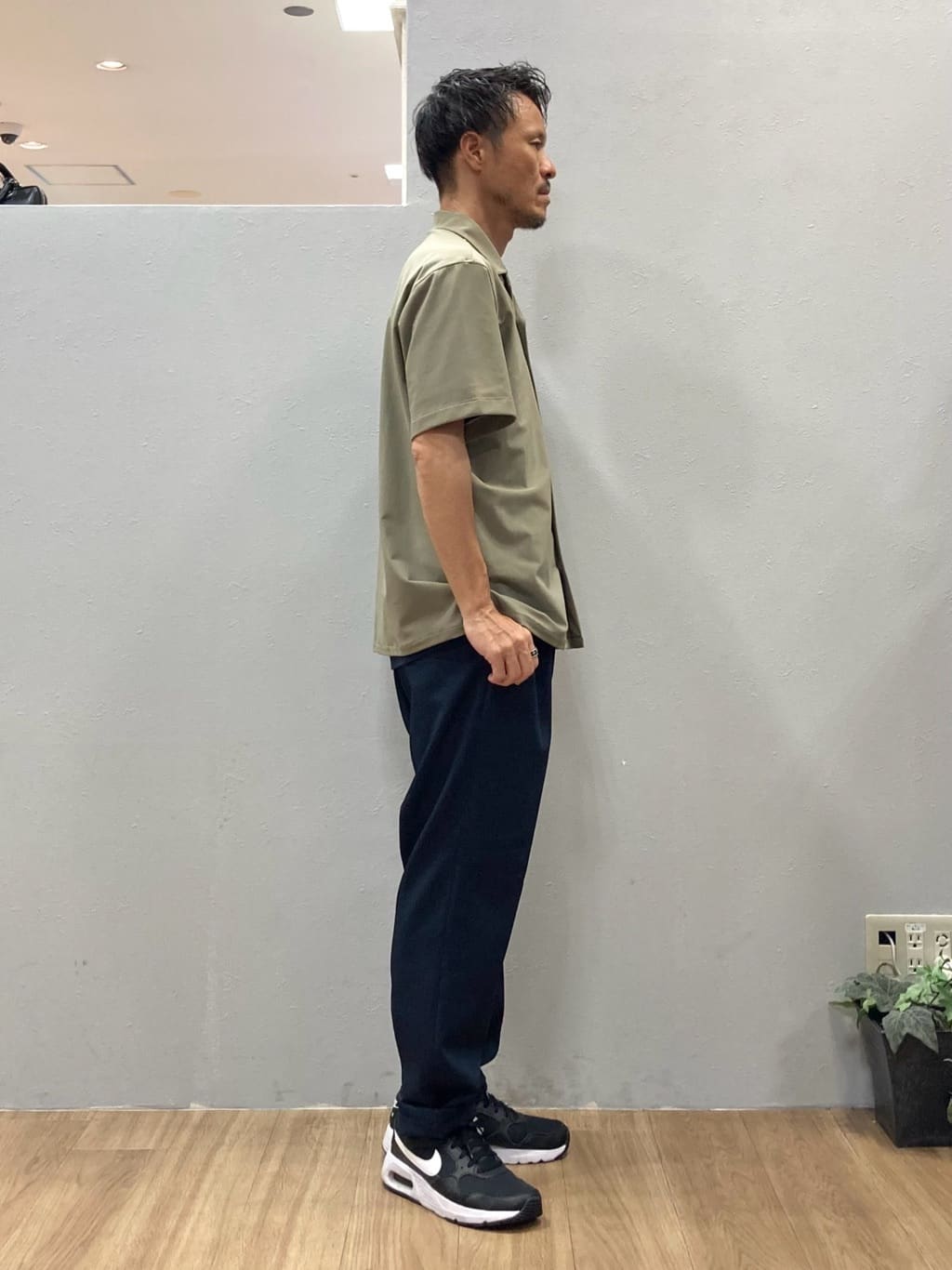 シュンさんの「TAKEO KIKUCHI｜【COOL CITY WEAR】エアートール オープンカラーシャツ /接触冷感・通気性」を使ったコーディネート