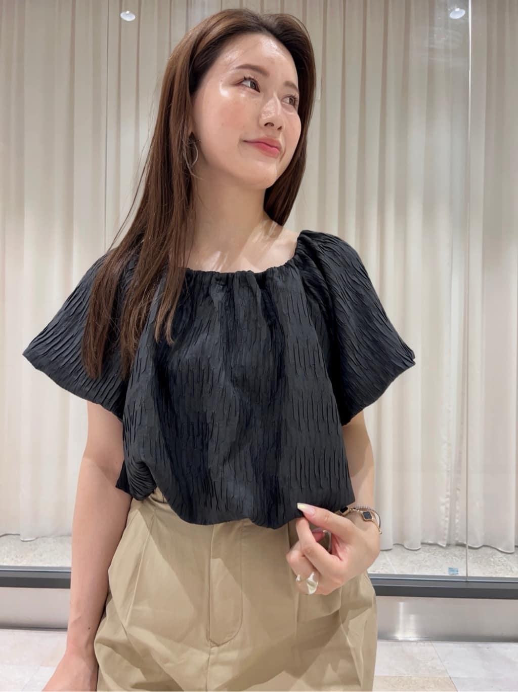 maiさんの「OPAQUE.CLIP｜ふくれジャカードバルーンブラウス【洗濯機洗い可】」を使ったコーディネート