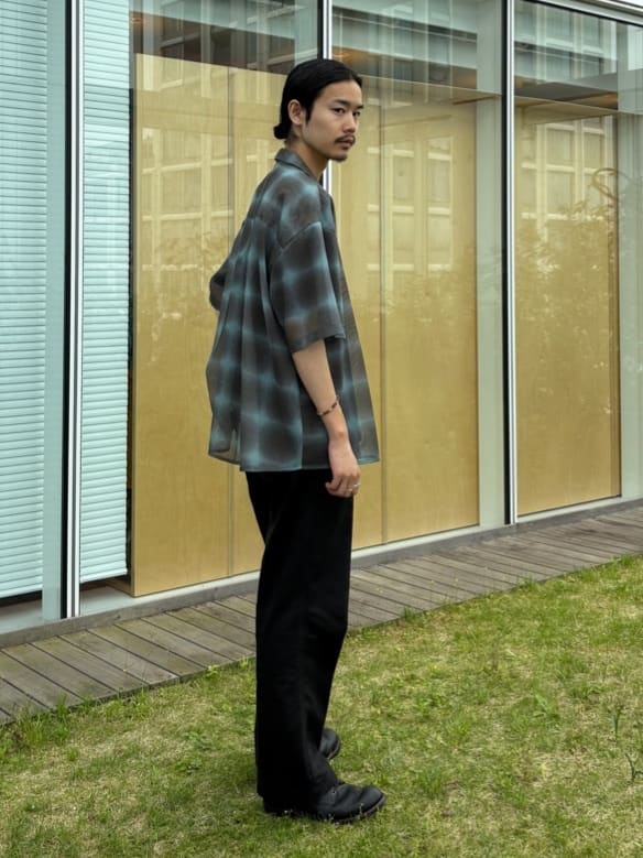 北浦歩大さんの「tk.TAKEO KIKUCHI｜◆メッシュオンブレーチェックシャツ」を使ったコーディネート