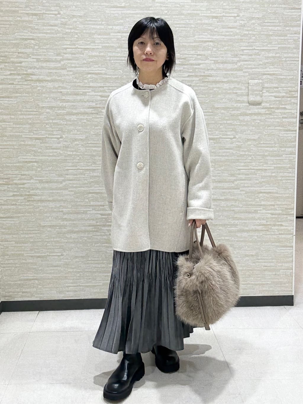 KITAさんの「UNTITLED｜【ミディ丈/軽やか】セミラグランリバー コート」を使ったコーディネート