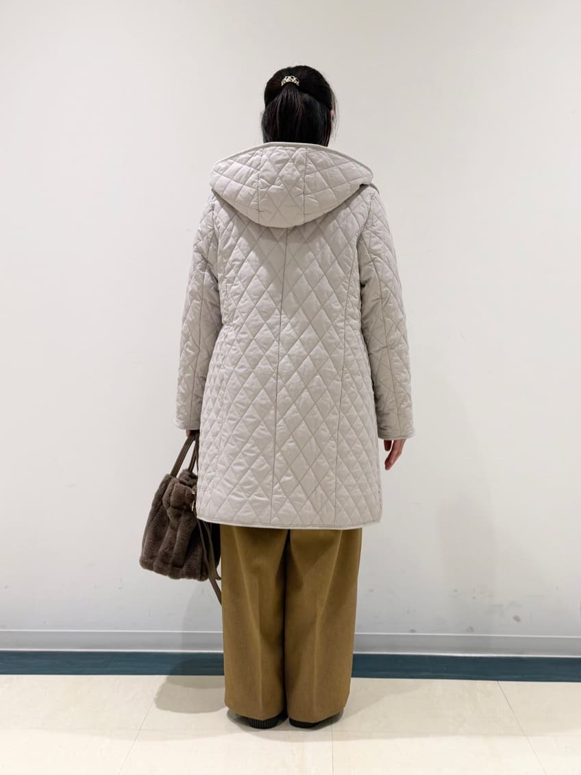 あんづさんの「SHOO･LA･RUE｜【S-LL】大人も着やすいシックなカラー 主役級フリンジニット」を使ったコーディネート