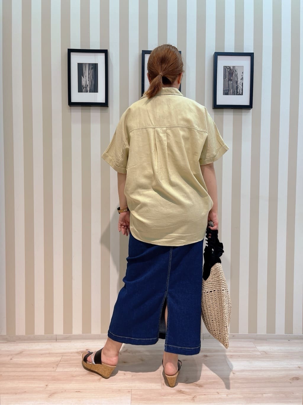 みさぼうさんの「SHOO･LA･RUE｜【S-LL/UV/接触冷感/抗菌防臭】体型を自然にカバー フレンチリネンブレンド襟付ドルマンシャツ」を使ったコーディネート