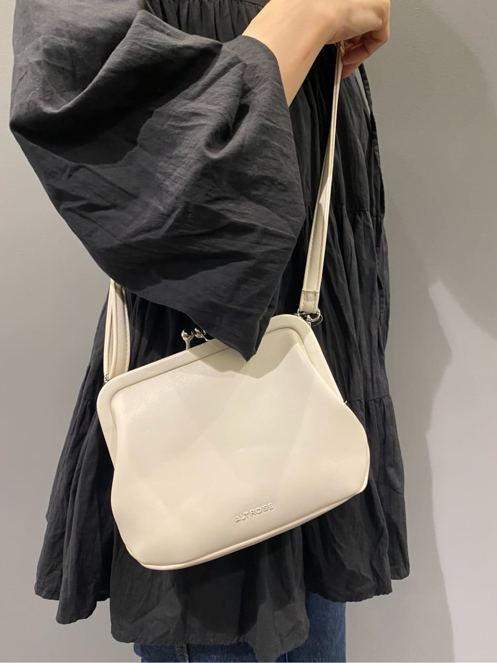 hiraさんの「ESPERANZA｜ビックリボン2WAYサンダル」を使ったコーディネート