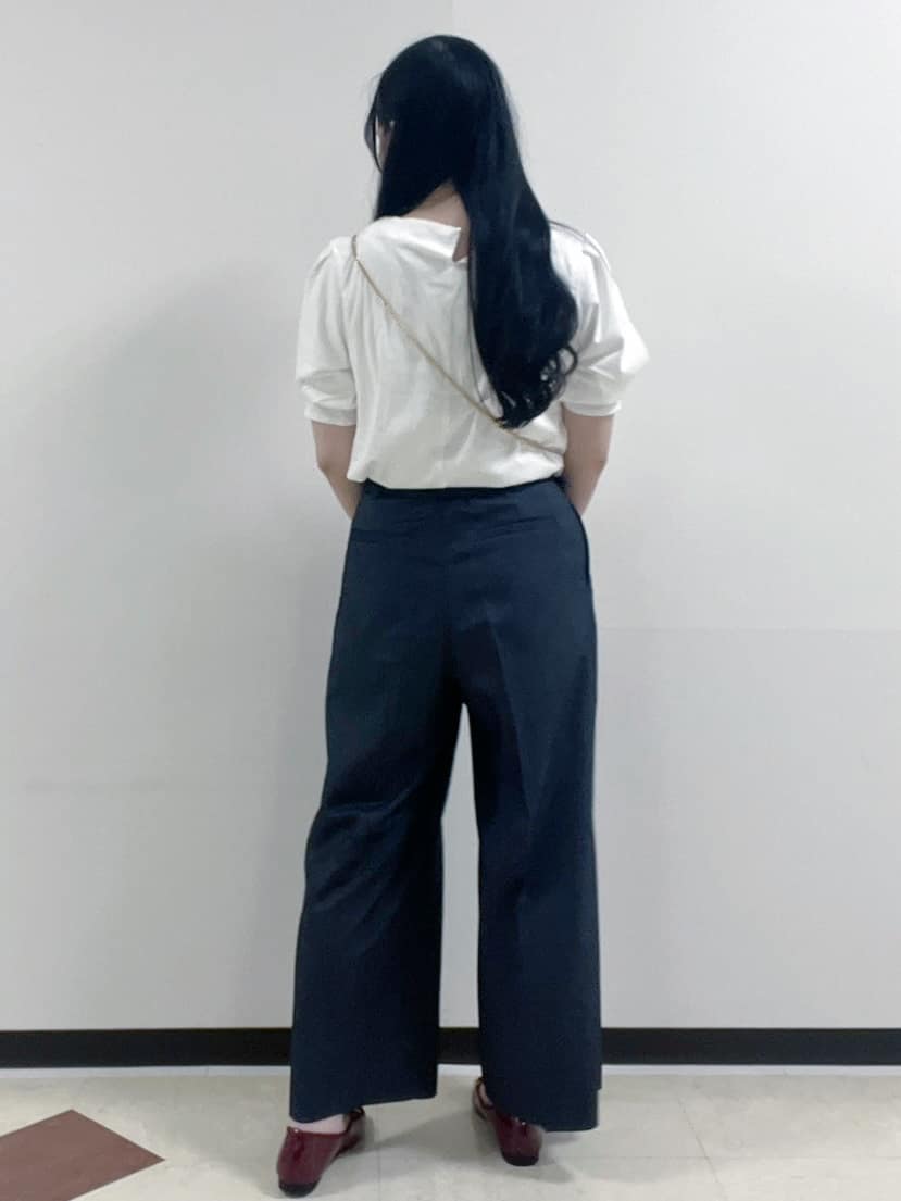 Hitomiさんの「index｜ベルト付きストレッチワイドパンツ【洗濯機洗い可】」を使ったコーディネート