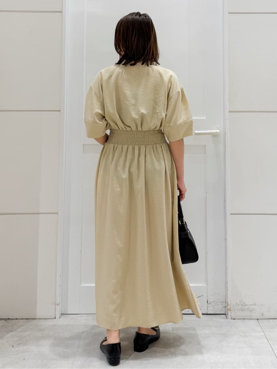 yuka.aさんの「OPAQUE.CLIP｜リネンライクスキッパーフィット＆フレアワンピース【洗濯機洗い可】」を使ったコーディネート