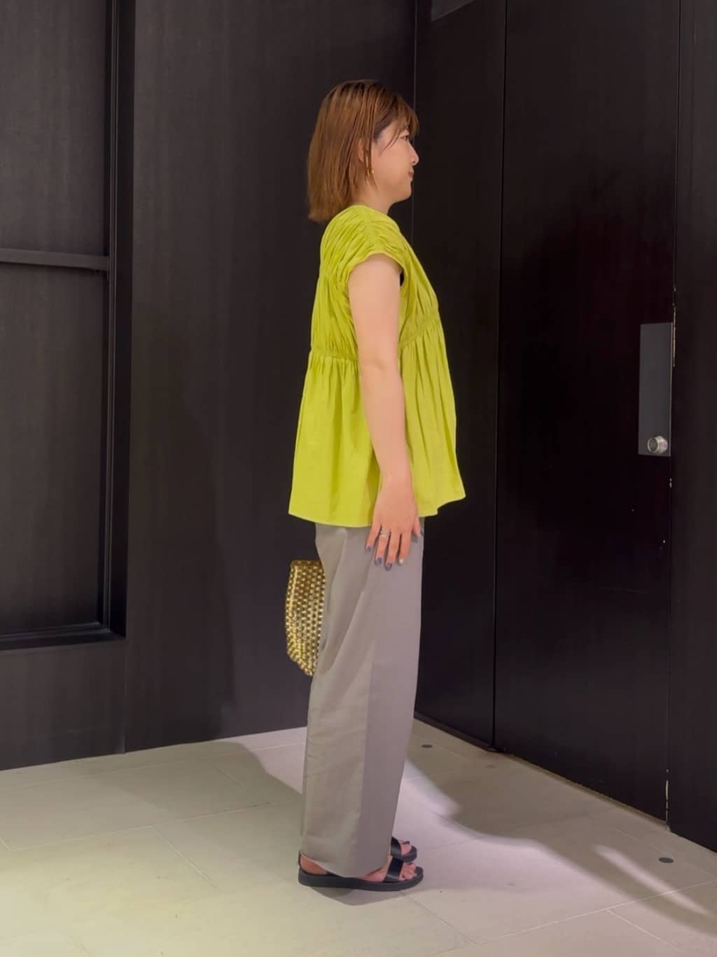 SaKiさんの「UNTITLED｜メタリックメッシュトート」を使ったコーディネート