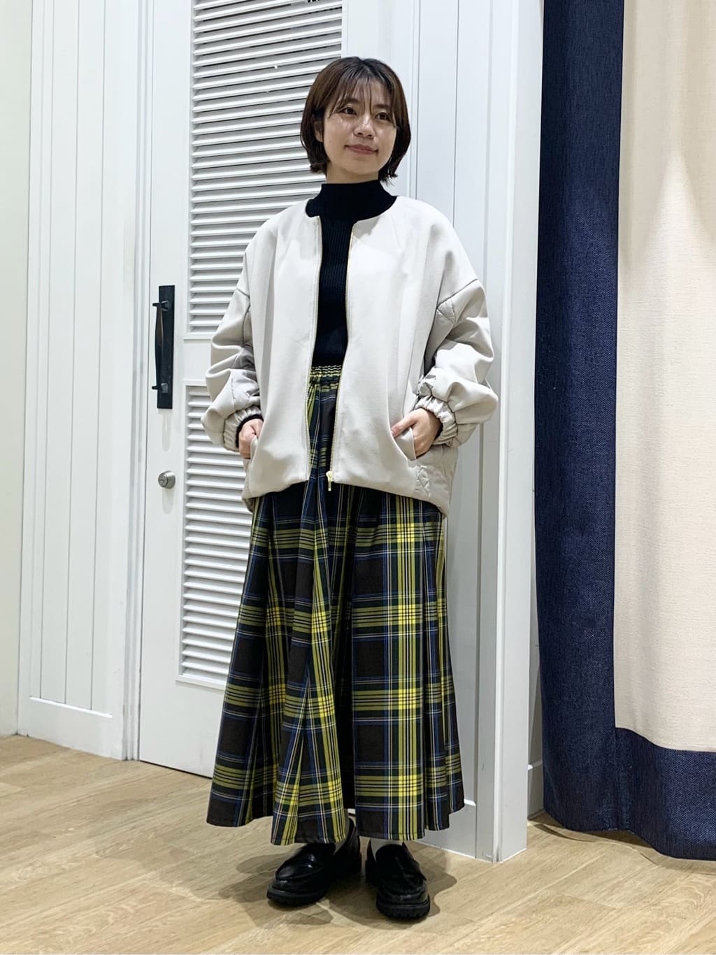 IMARIさんの「Dessin｜ダンボールジップブルゾン」を使ったコーディネート