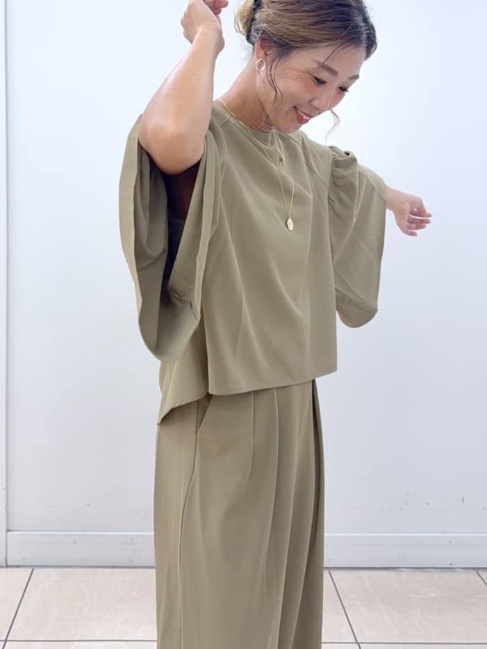 Osawaさんの「Dessin｜【セットアップ可・洗える】ダブルタックワイドパンツ」を使ったコーディネート