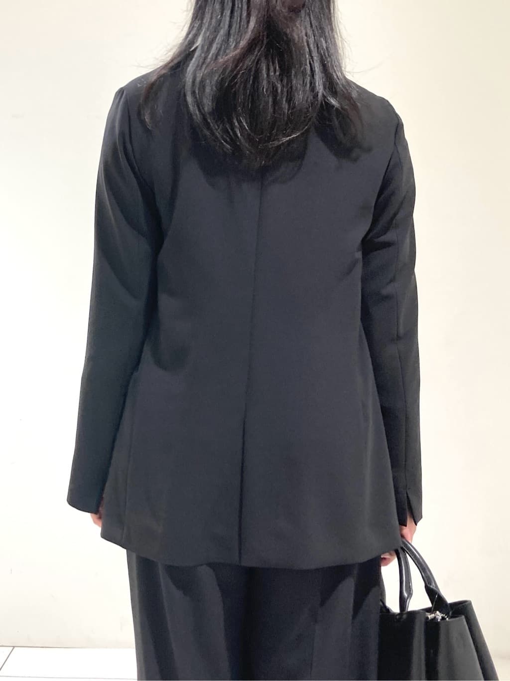 momokoさんの「INDIVI｜【軽く羽織れる！】ダブルジャケット」を使ったコーディネート
