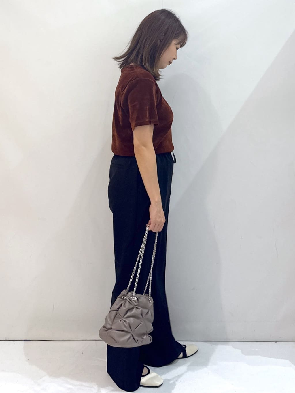 やすさんの「OPAQUE.CLIP｜フロッキーチュールTシャツ【洗濯機洗い可】」を使ったコーディネート