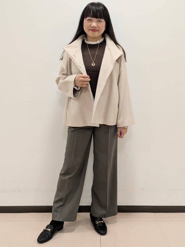 ともさんの「UNTITLED｜【着回しが効く／オンオフアウター】ウールショートコート」を使ったコーディネート