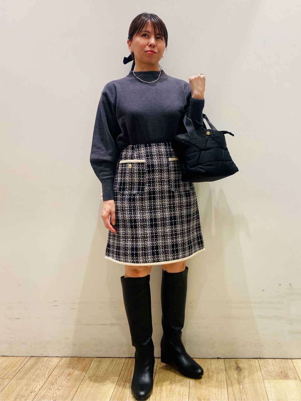 YUKOさんの「index｜ふんわりボトルネックパフスリーブニット【洗濯機OK】」を使ったコーディネート
