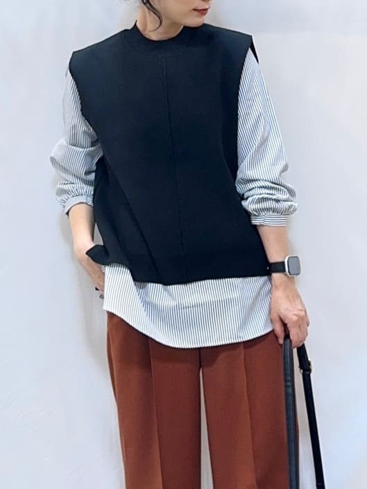 𝐇𝐢𝐫𝐨𝐦𝐢さんの「SHOO･LA･RUE｜【洗濯機可/S-LL/高レビュー】上品シルエットで美しい イージーワイドパンツ」を使ったコーディネート