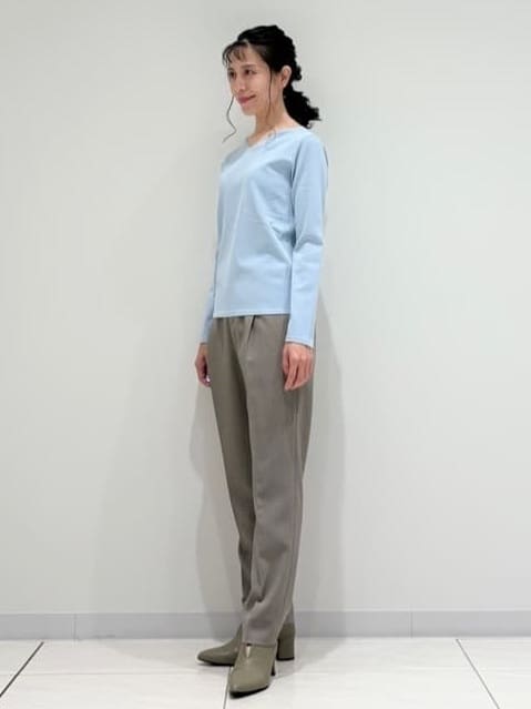 kayoさんの「INDIVI｜【洗える】Vネックコンパクトニット」を使ったコーディネート