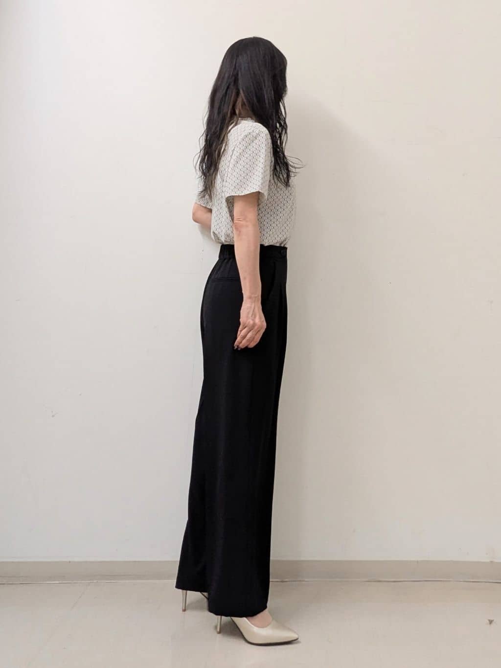 miiさんの「INDIVI｜【着心地◎！】タックワイドパンツ」を使ったコーディネート
