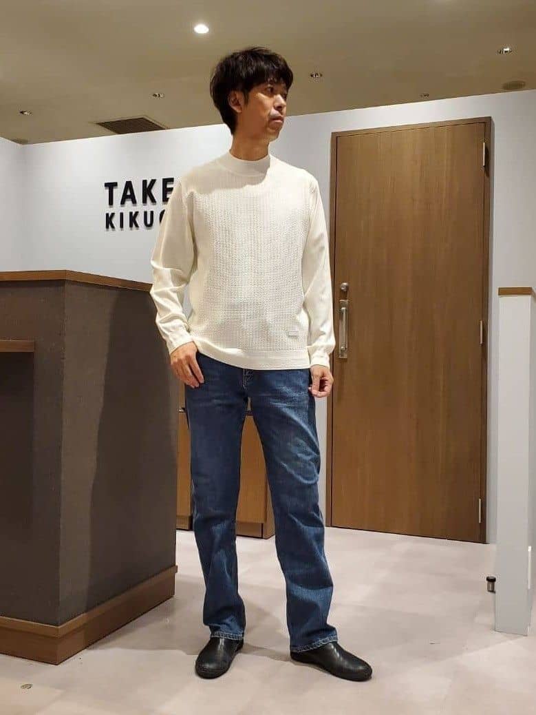 ishidaさんの「TAKEO KIKUCHI｜ハイゲージ モックネック ニット プルオーバー」を使ったコーディネート