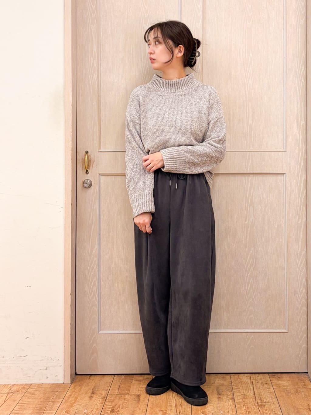 Nakaさんの「SHOO･LA･RUE｜【撥水/洗える】ショートフーディーダウン」を使ったコーディネート